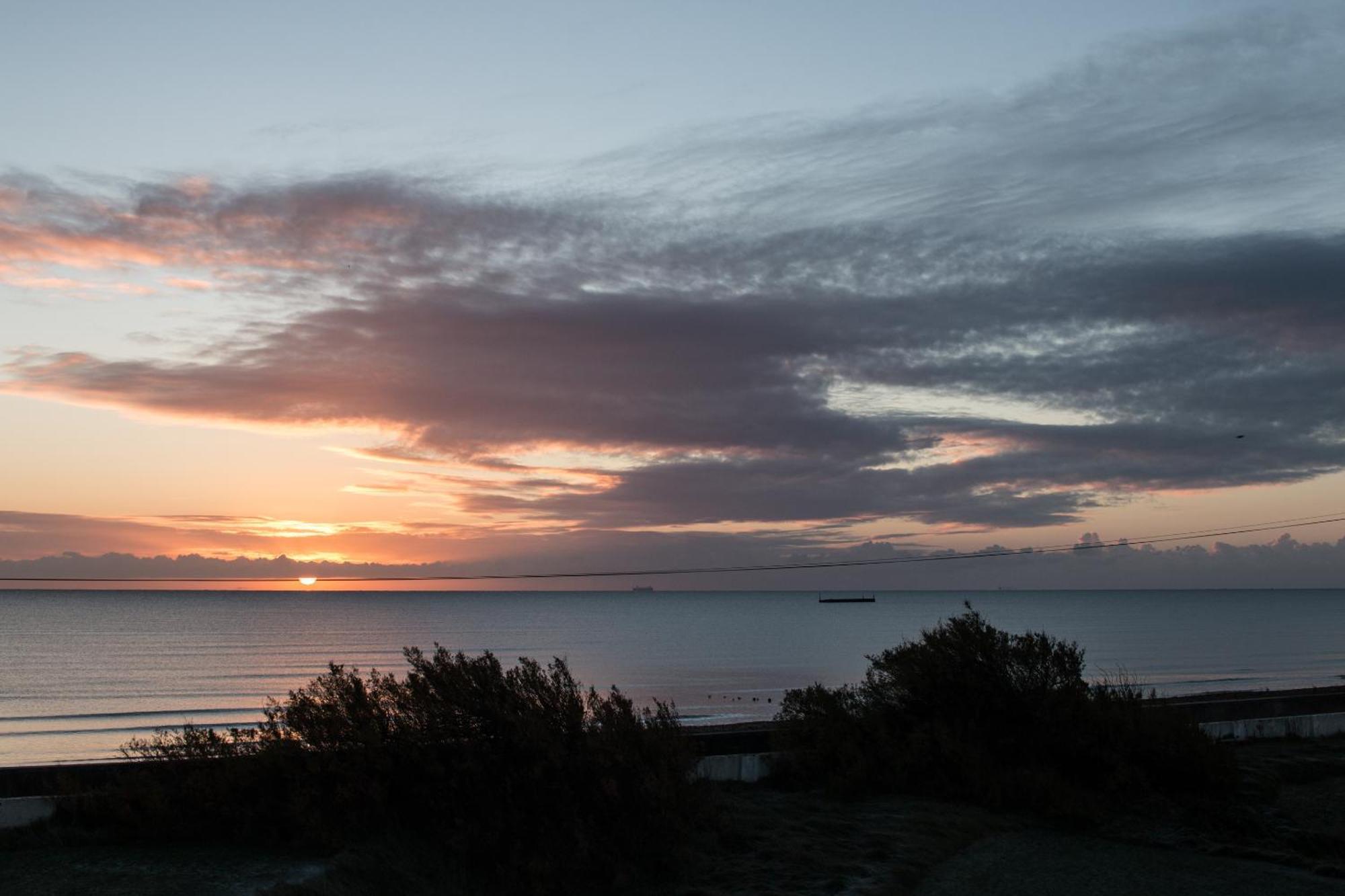 Romney Bay House Hotel New Romney Bagian luar foto